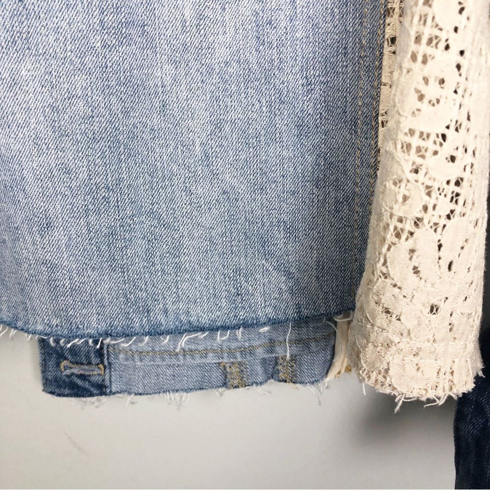 FREE PEOPLE | Crochet Lace Insert Cropped Denim Jean Jacket Women’s Size M - Picture 6 of 11
